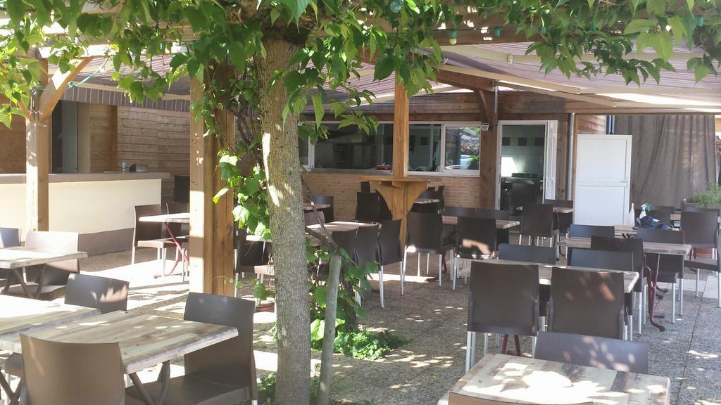 Logis Hotel Restaurant Cruzel Maurs Eksteriør billede