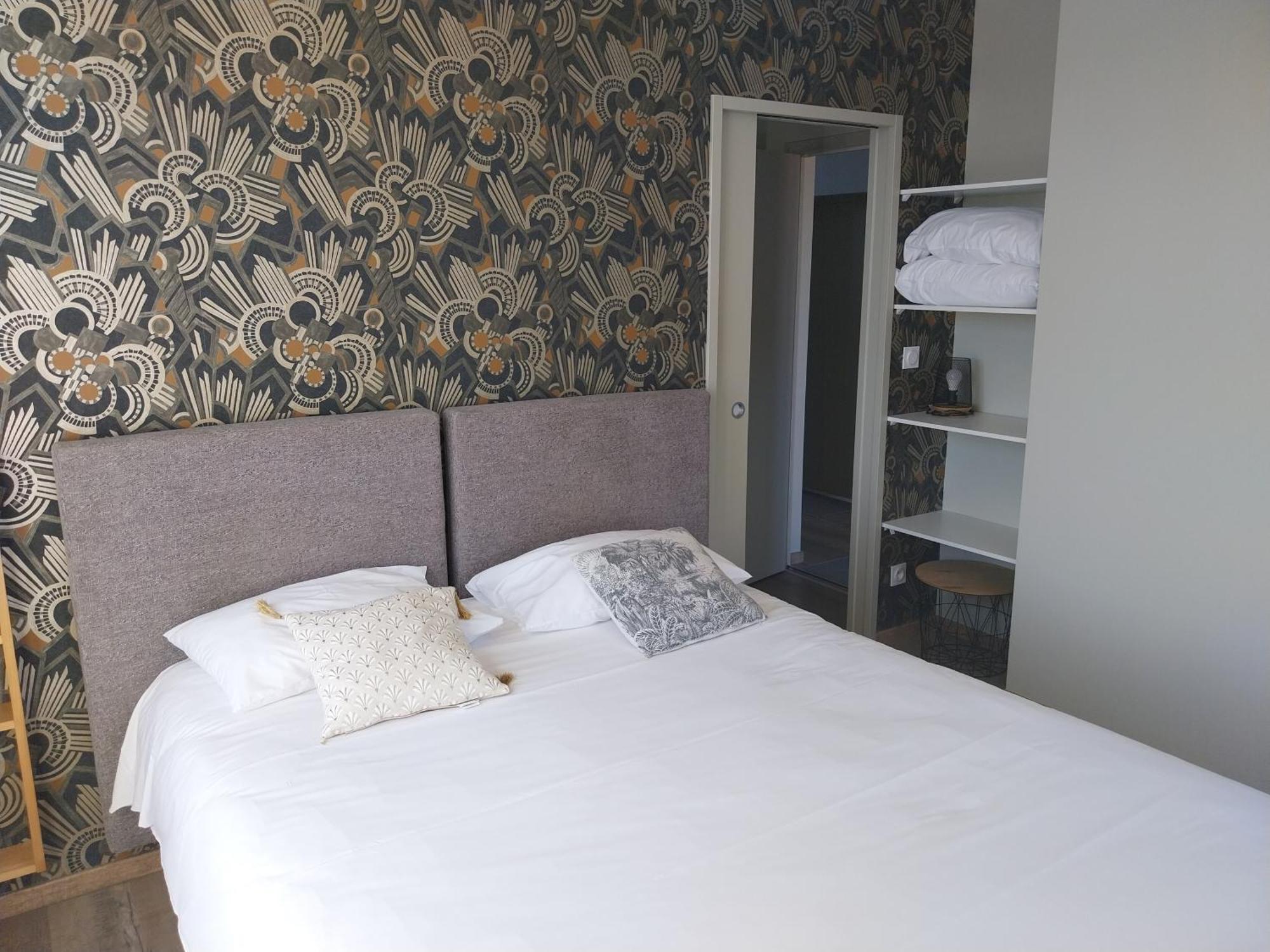 Logis Hotel Restaurant Cruzel Maurs Eksteriør billede